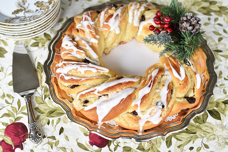 Christmas Breakfast Wreath, Maureen Abood